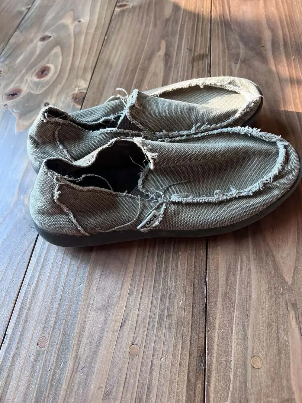 Crocs Santa Cruz Frayed Canvas Slip On Loafers Mens 10